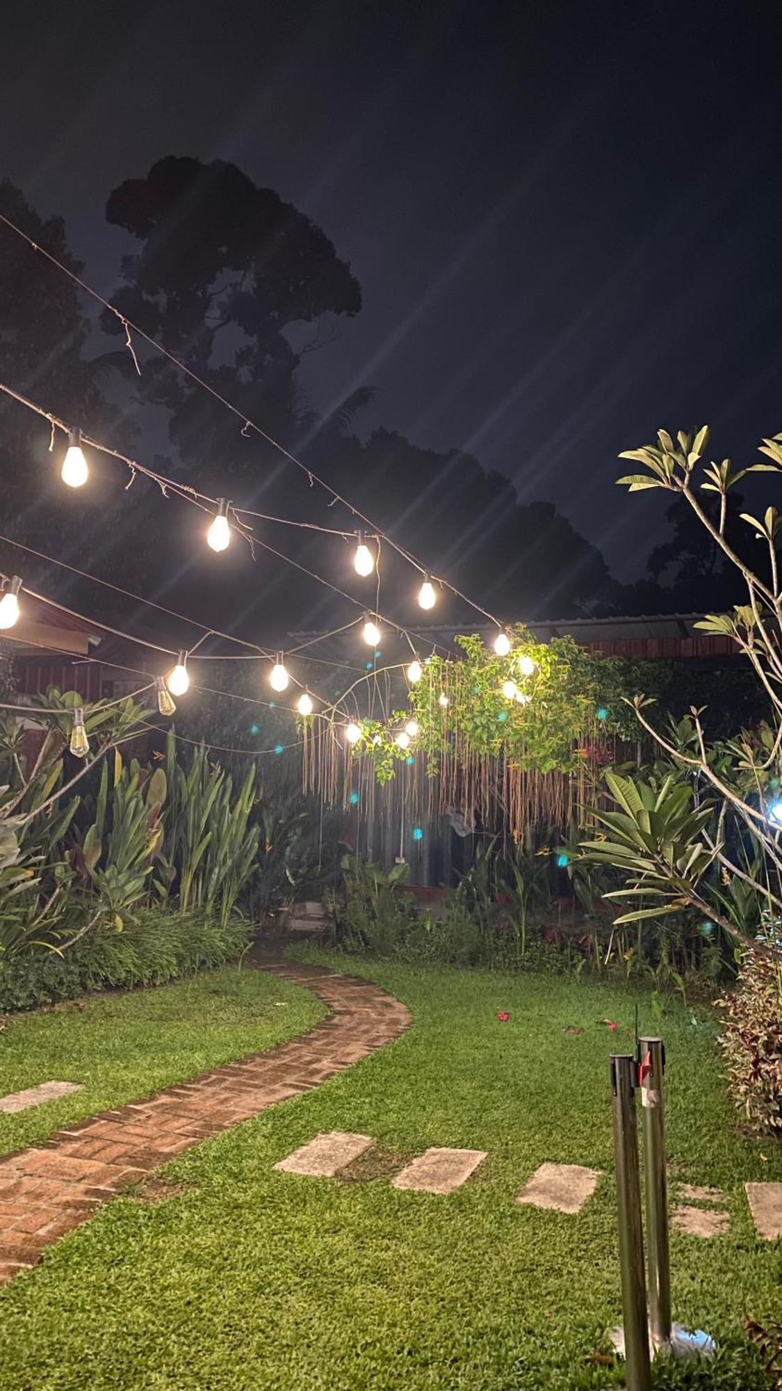 Kebun Puisi Villa Kajang Eksteriør billede